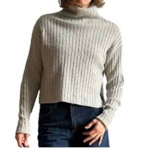Frank + Oak grey
Wool blend  ribbed cropped oversized sweater